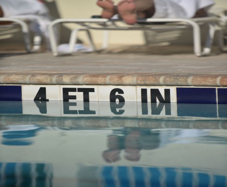 Regency Inn & Suites Sarasota - Relax By The Pool